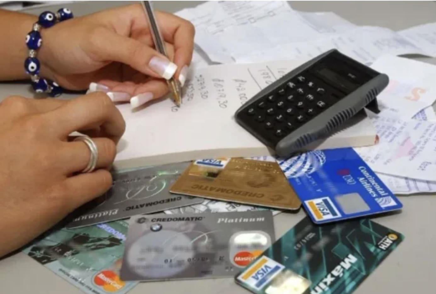 La morosidad de las familias llegó al 18% y acumula 21 meses consecutivos  de suba - Diario Lomas